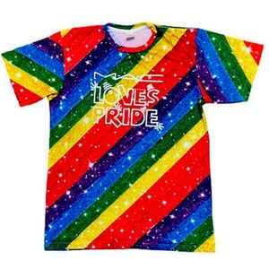 MAC COSMETICS PRIDE 
RAINBOW SHIRT *****